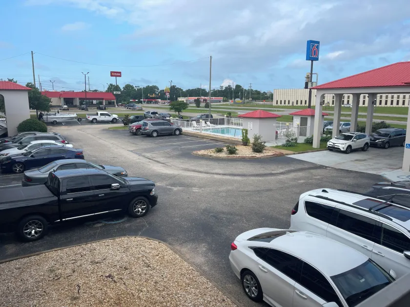 Motel 6 Abbeville, AL - Image 1