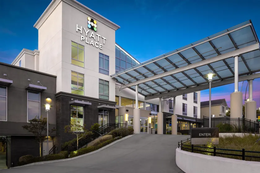 Hyatt Place Santa Cruz - Image 1