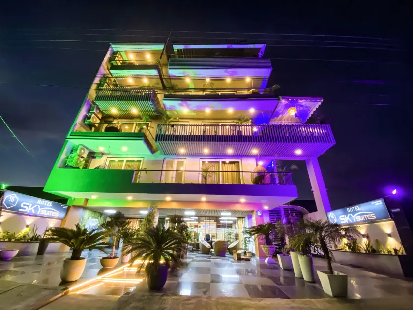 Sky Suites Huda City Center - Image 1