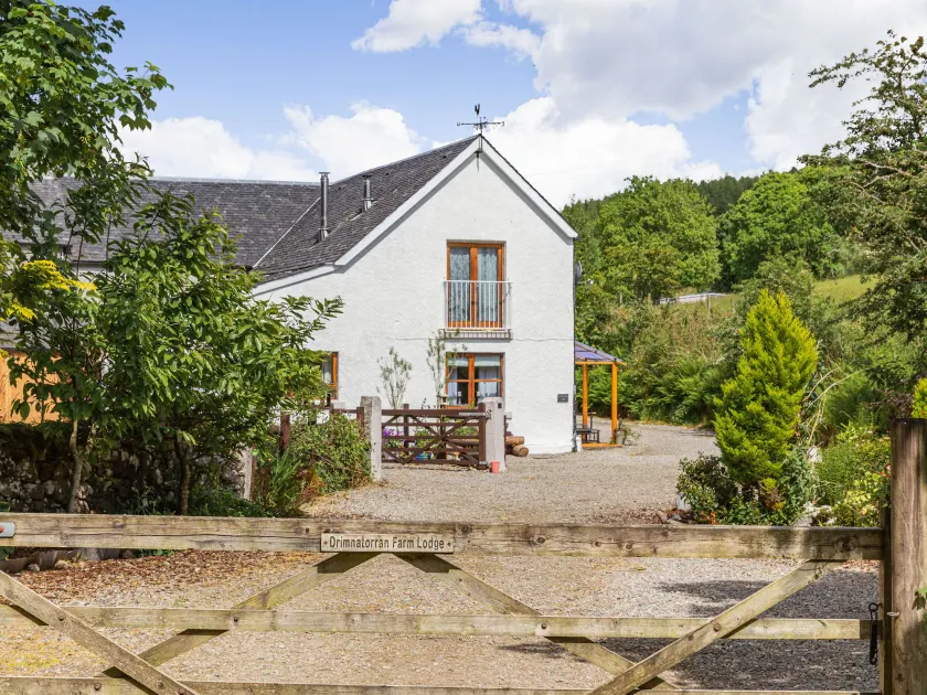 Drimnatorran Farm Lodge - Image 1