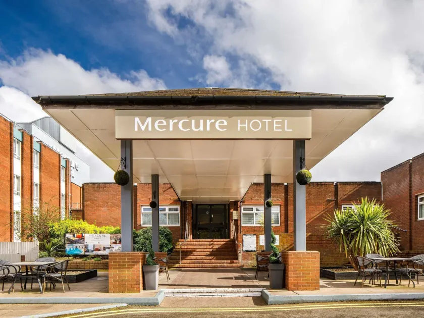 Mercure Birmingham West Hotel - Image 1