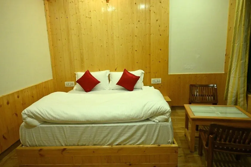 Khwabeeda Stays - Room