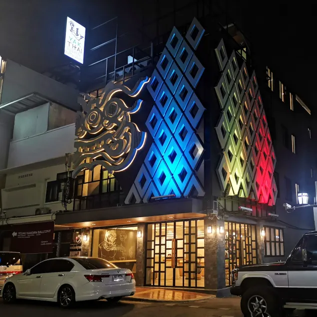 YAKTHAI POSHTEL - Image 1