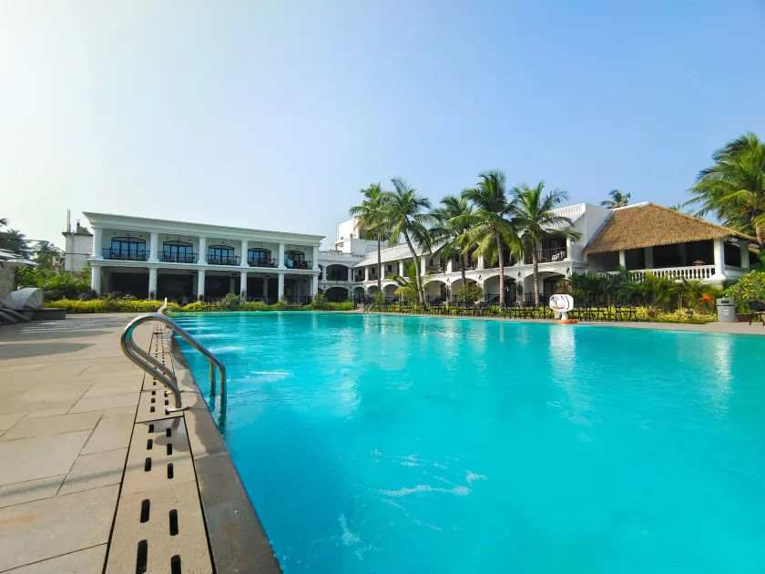 Lagoon Sarovar Premiere Resort - Pondicherry - Image 1
