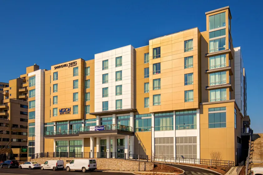 SpringHill Suites by Marriott Boston Logan Airport Revere Beach - Image 1