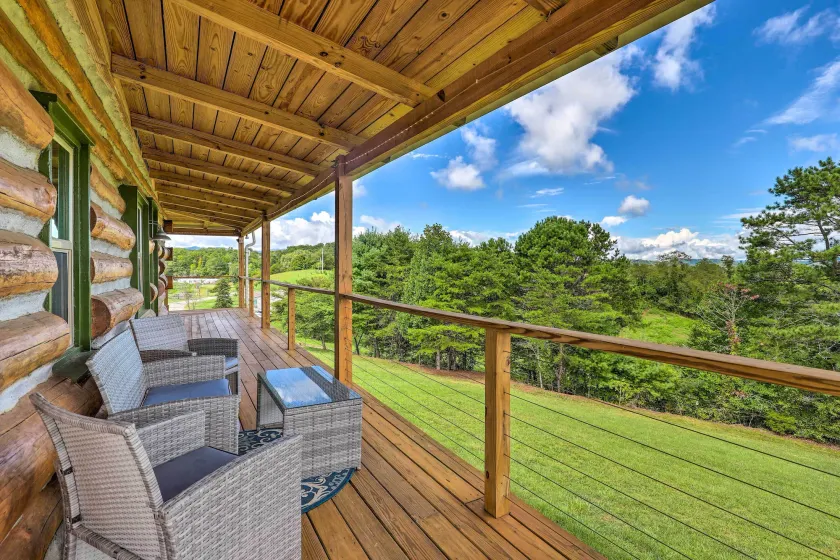 17 Mi to Appalachian Trail! Mtn Retreat w/ Views - Image 1