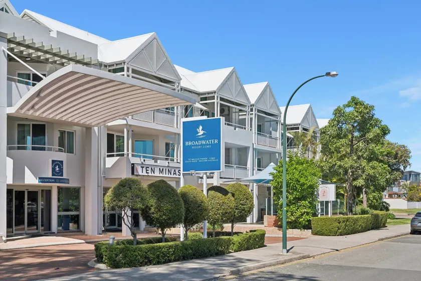 Broadwater Resort Como - Image 1