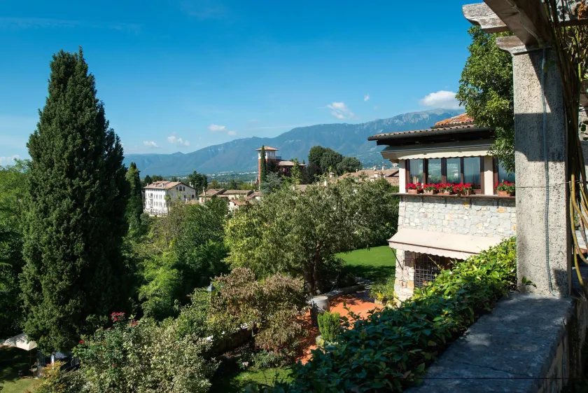 Hotel Villa Cipriani - Image 1