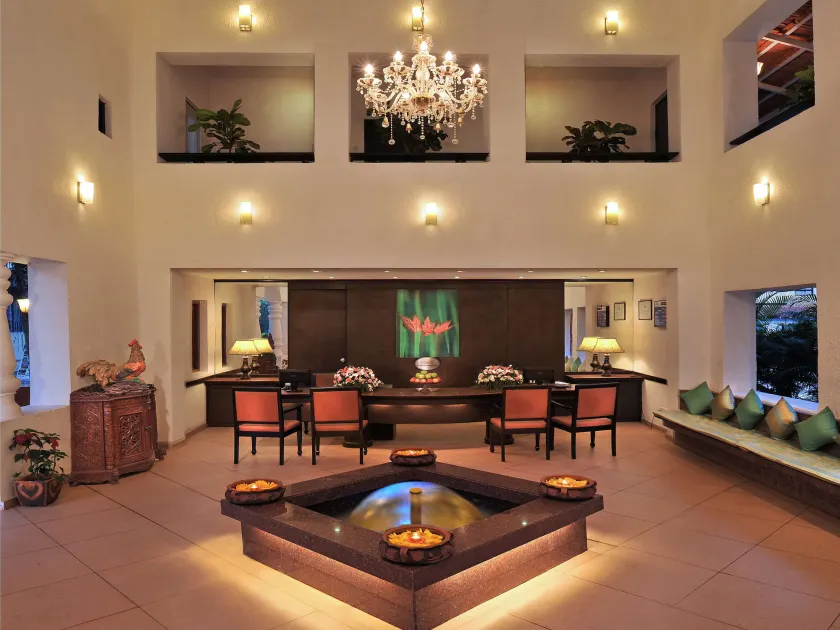 Park Inn by Radisson Goa Candolim - Lobby