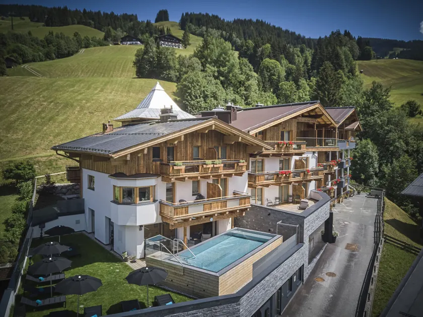 Hotel Astrid mit Panoramapool & inklusive JokerCard - Image 1