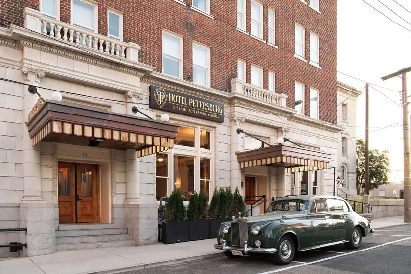Hotel Petersburg, Tapestry Collection By Hilton - Image 1
