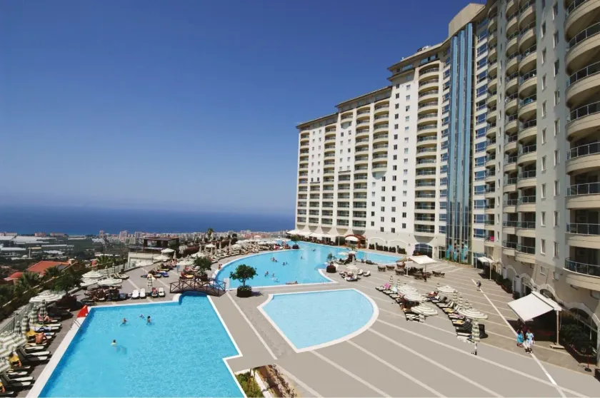 Gold City Apartment - Image 1