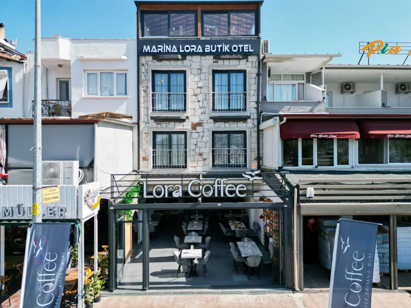 Marina Lora Butik Otel Sığacık - Image 1