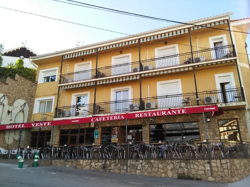 Hotel Yeste - Image 1