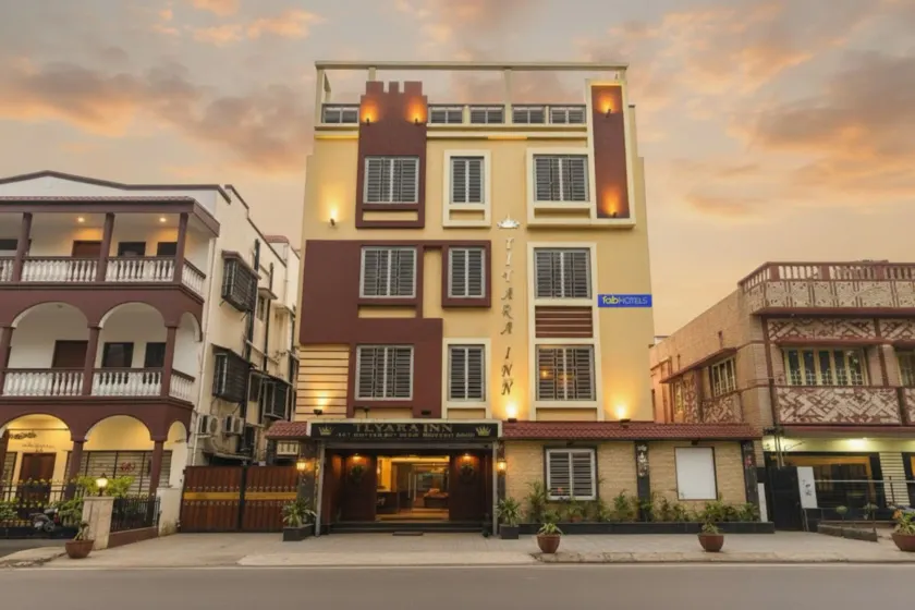 Fabhotel Prime Tiyara Inn - Image 1
