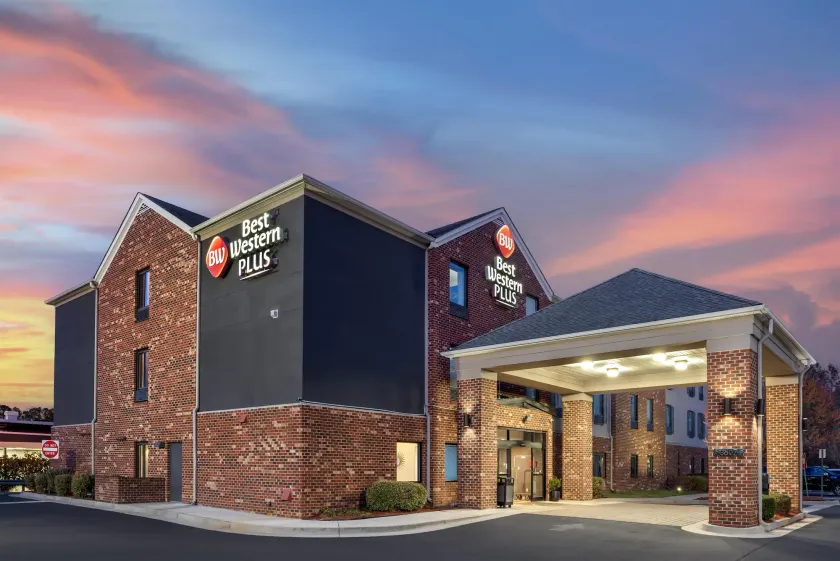 Best Western Plus Glen Allen Inn - Image 1