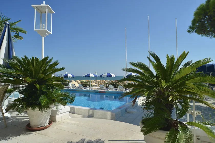 Hotel Anthony - Image 1