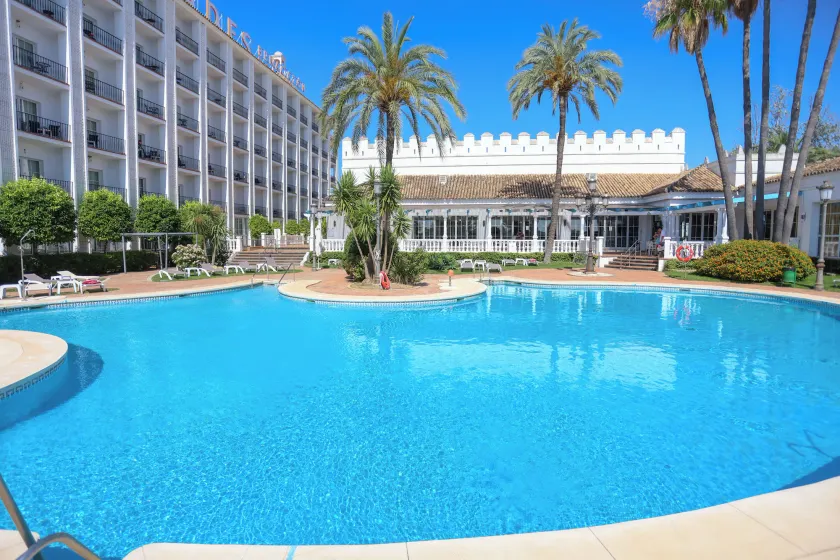 Hotel Abades Benacazon - Image 1