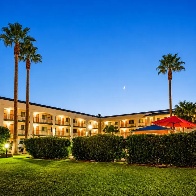 TrueStay Inn - Image 1