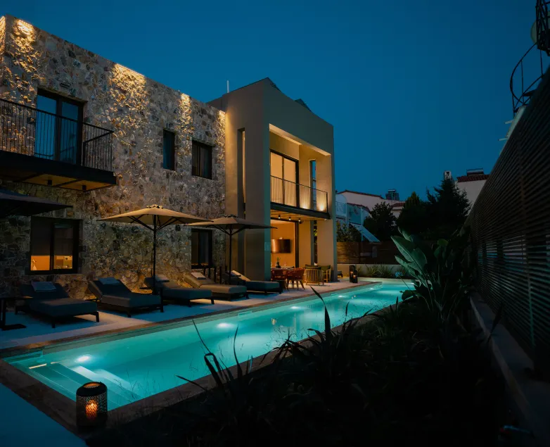 Capital Luxury Suites - Image 1