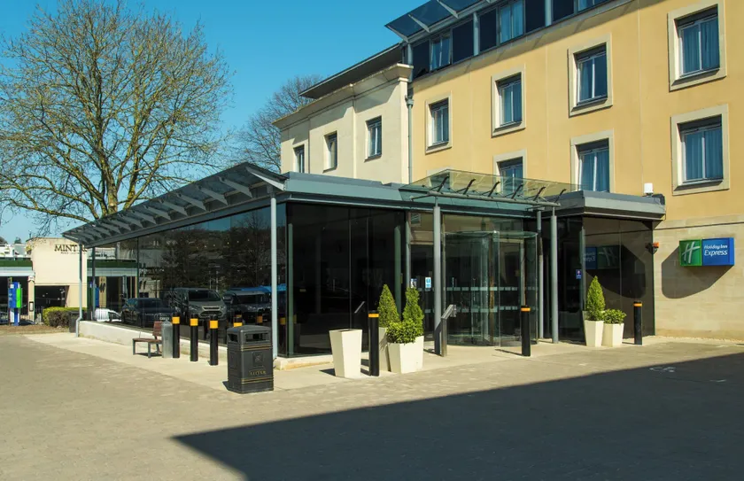 Holiday Inn Express Bath by IHG - Image 1