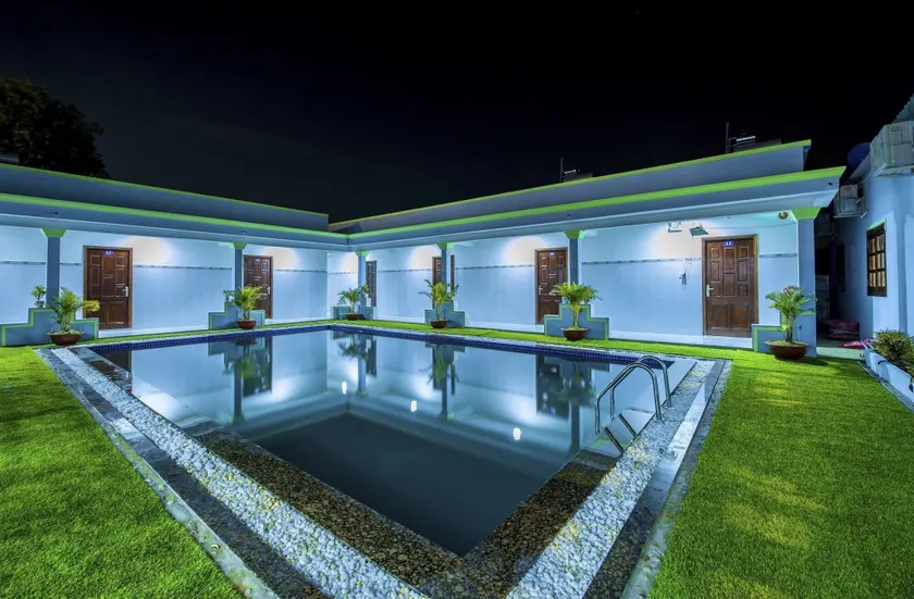 Hotel Nguyên Toàn - Image 1