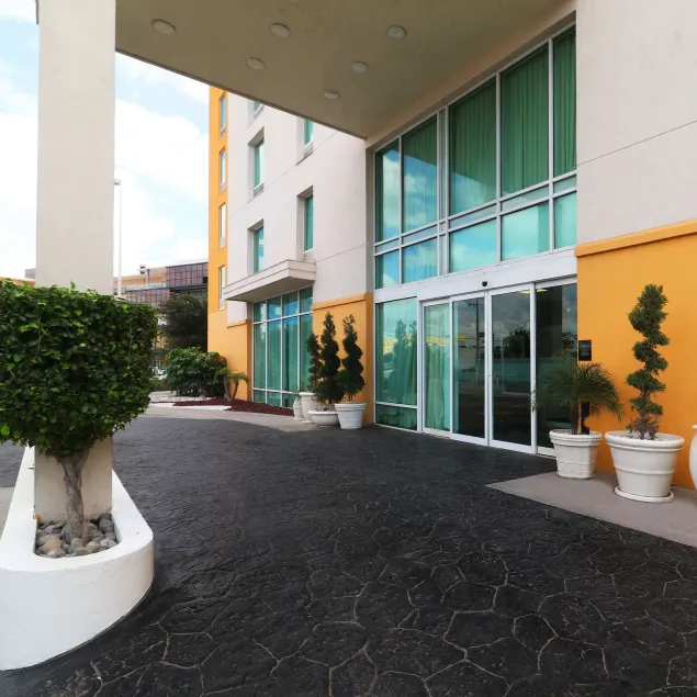 Hampton Inn by Hilton Reynosa/Zona Industrial - Image 1