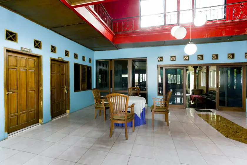 Hotel O Karya Nunggal Asri - Image 1