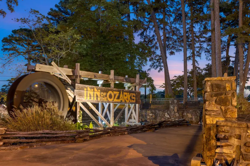 Best Western Inn of the Ozarks - Image 1