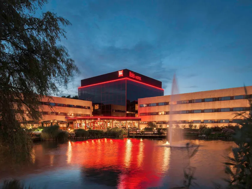 Hôtel ibis Schiphol Amsterdam Airport - Image 1