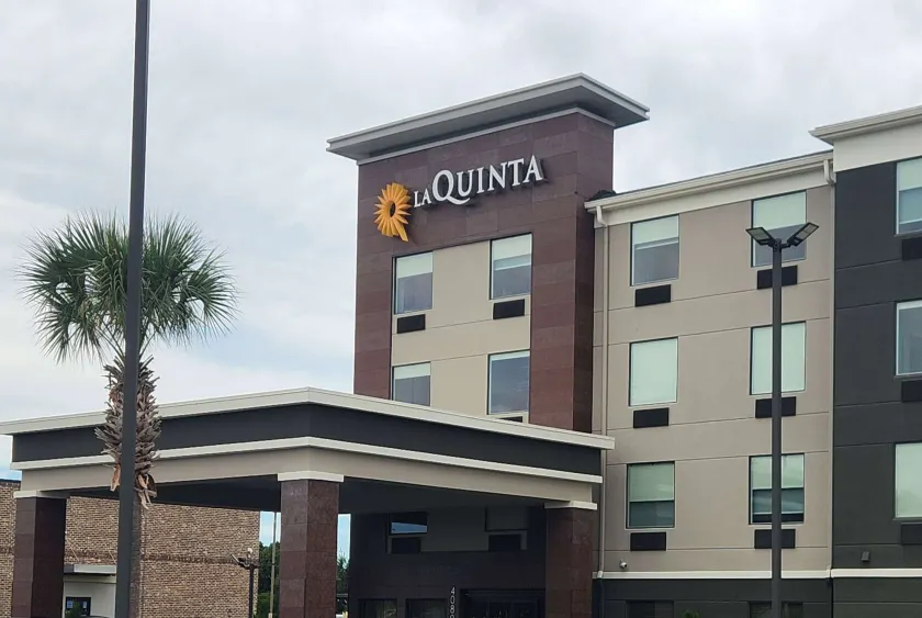 La Quinta by Wyndham Warner Robins - Robins AFB - Image 1
