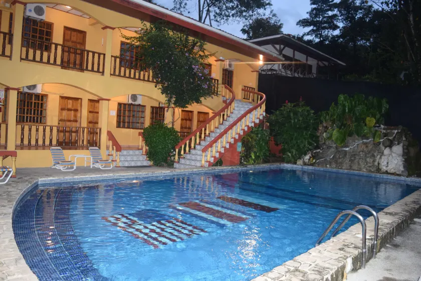 Hotel Tres Banderas - Image 1