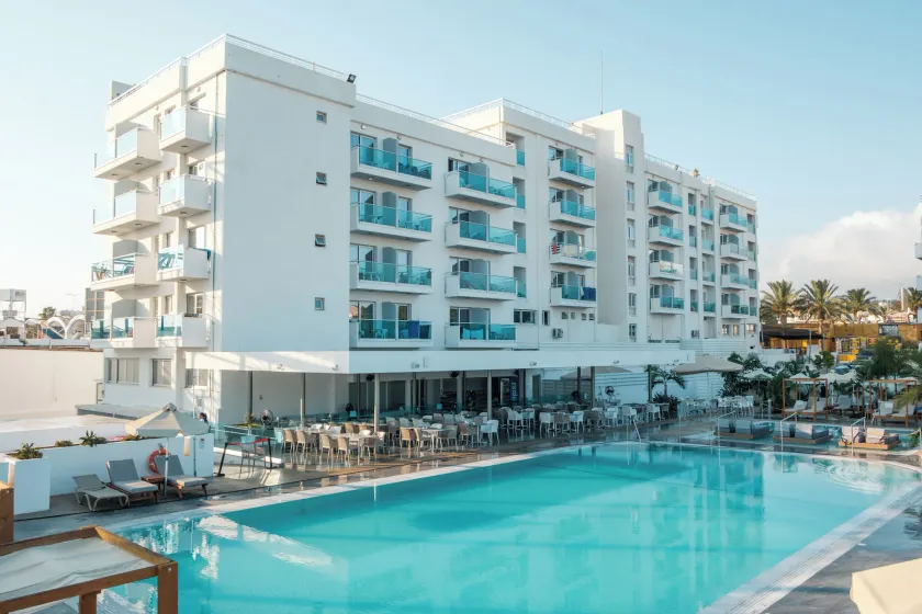 Kapetanios Bay Hotel Protaras - Image 1