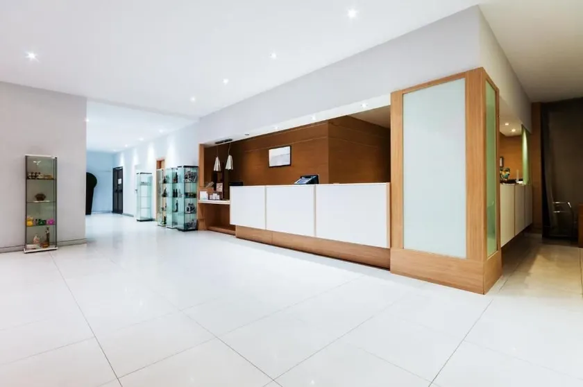 Hotel Fontana Plaza - Lobby
