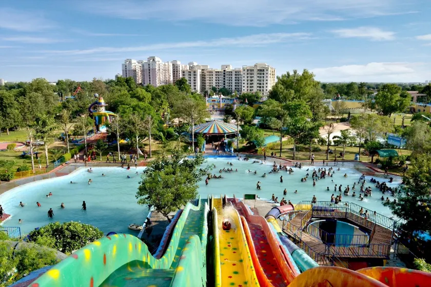 Pink Pearl Resort and Fun City - Image 1