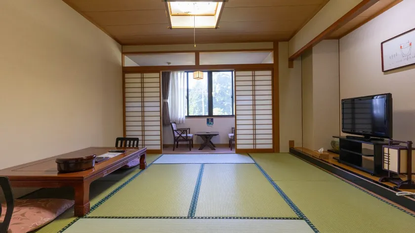 Kikuchi Sasanoya - Camera