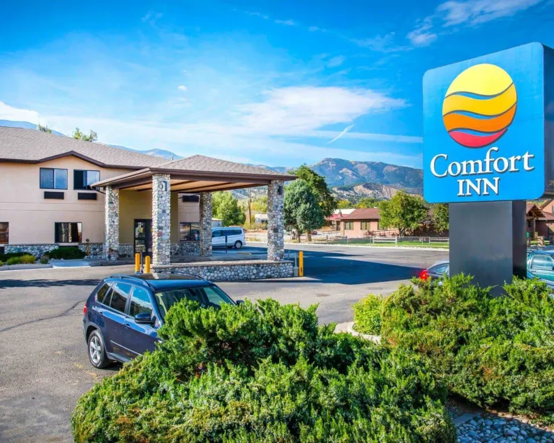 Comfort Inn Salida - Image 1