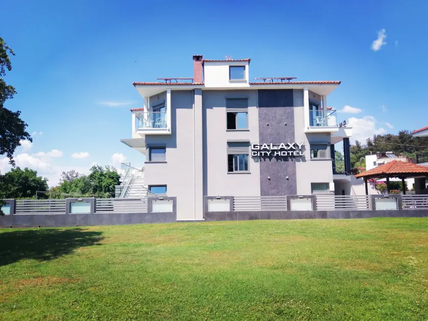 Galaxy City Hotel - Image 1
