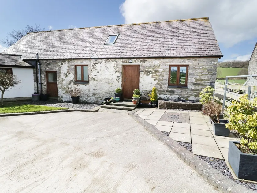 Tyddyn Isa - Image 1