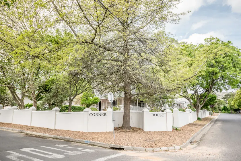 Corner House Residence - Image 1