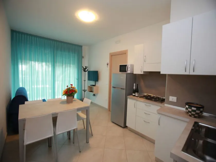 Encantador apartamento para hasta 6 personas cerca de la playa - Image 1