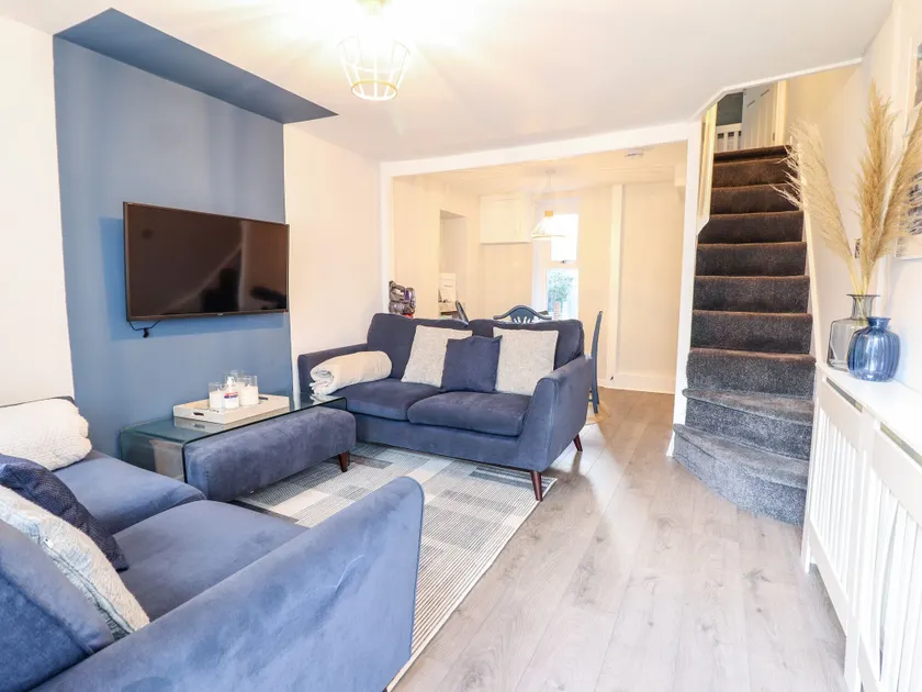 Driftwood Terrace - Image 1