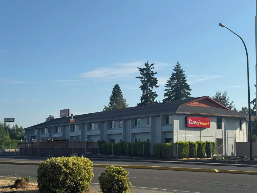 Red Roof Inn PLUS Centralia - Image 1