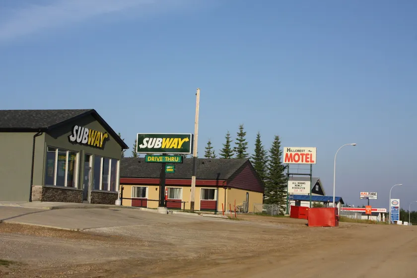 Hillcrest Motel - Image 1