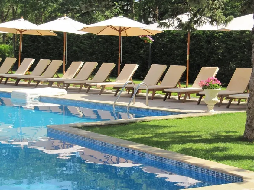Kristel Hotel - Image 1