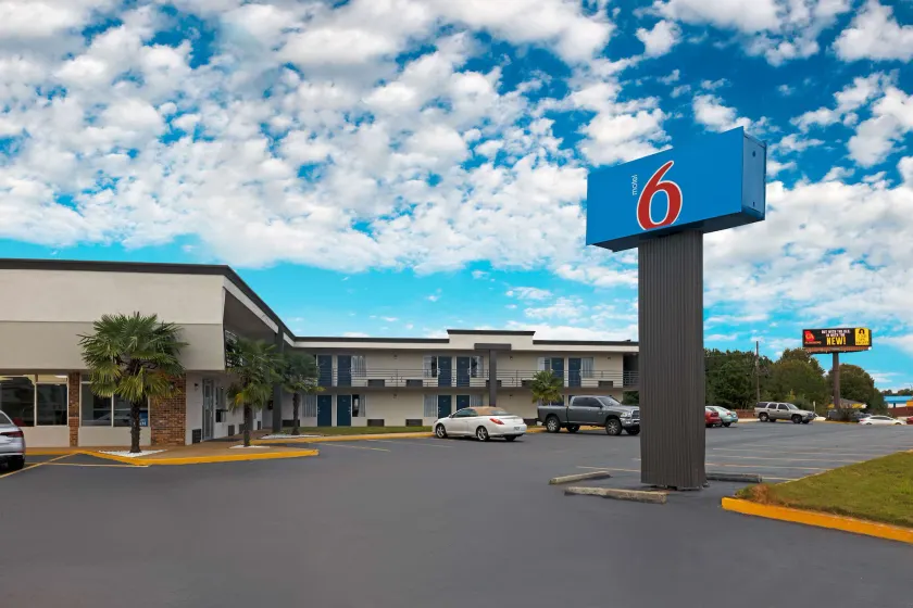 Motel 6 McDonough, GA - Image 1
