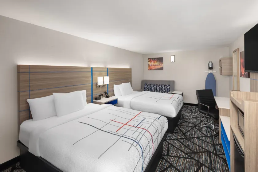 La Quinta Inn by Wyndham Nashville South - Image 1