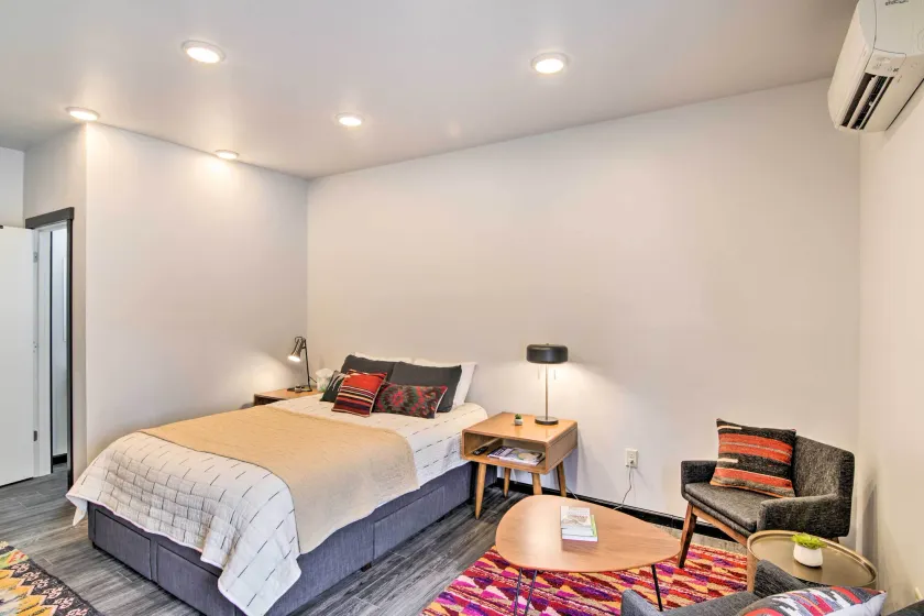 Contemporary-Boho Loft in Downtown Livingston! - Interior