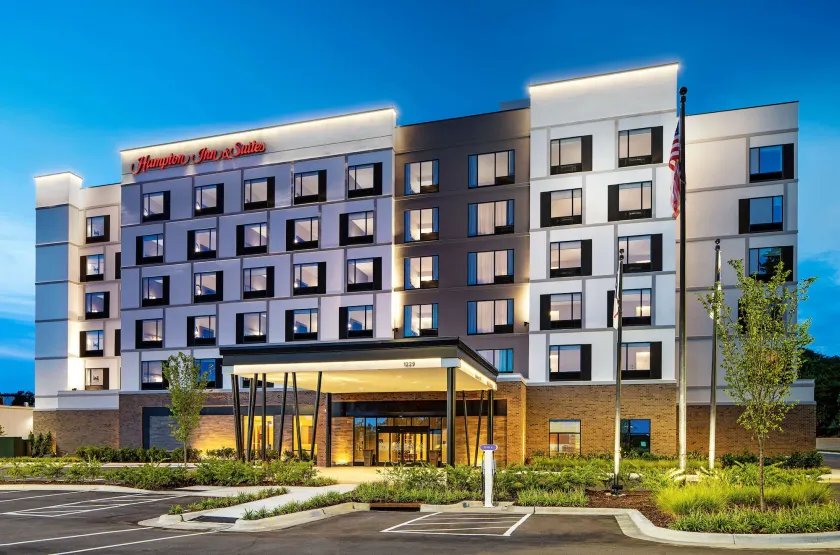 Hampton Inn & Suites Raleigh Midtown - Image 1