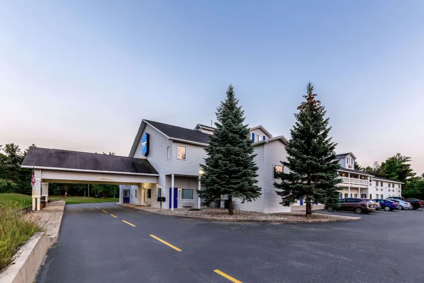 Rodeway Inn Ludington - Image 1